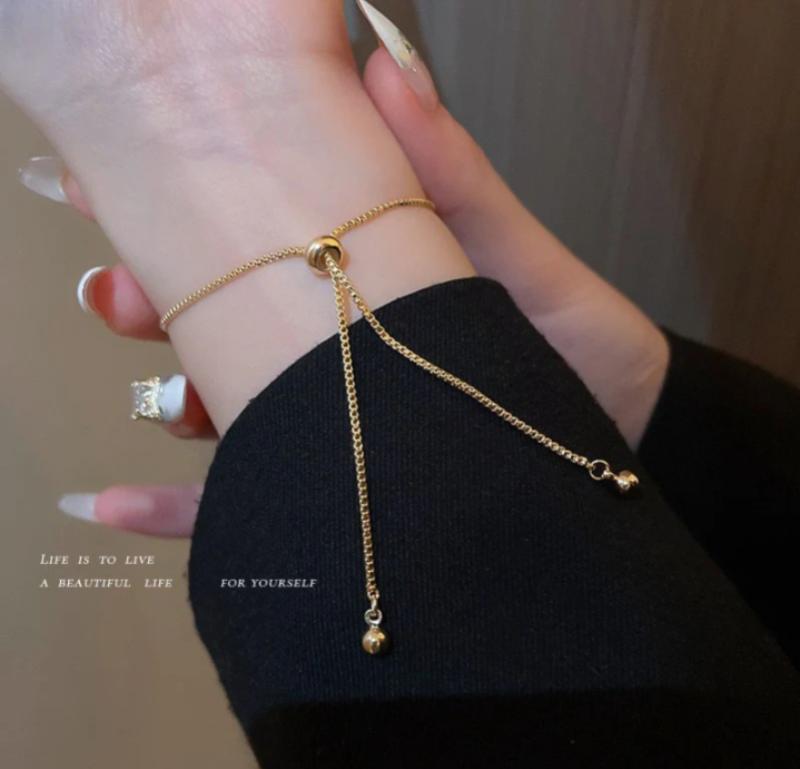 Elegant Gold-Plated Crystal Clover Bracelet for Women